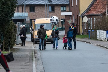 Bild 21 - Latuff Umzug